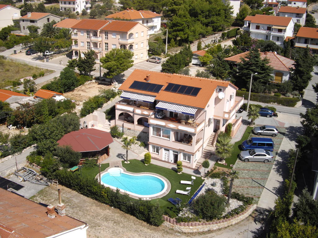 Apartments Stengl Barbat na Rabu Exterior photo